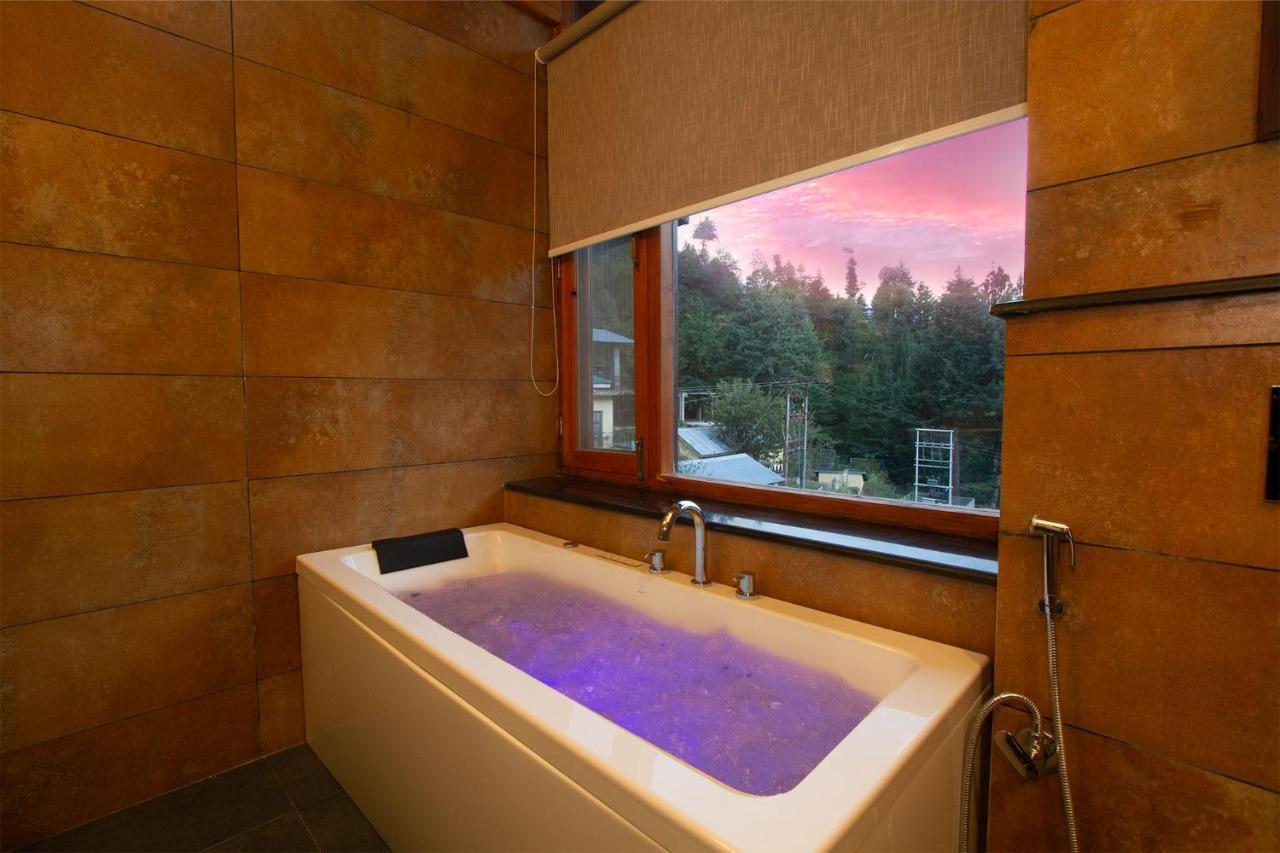Aloka Resort Manāli Exteriér fotografie
