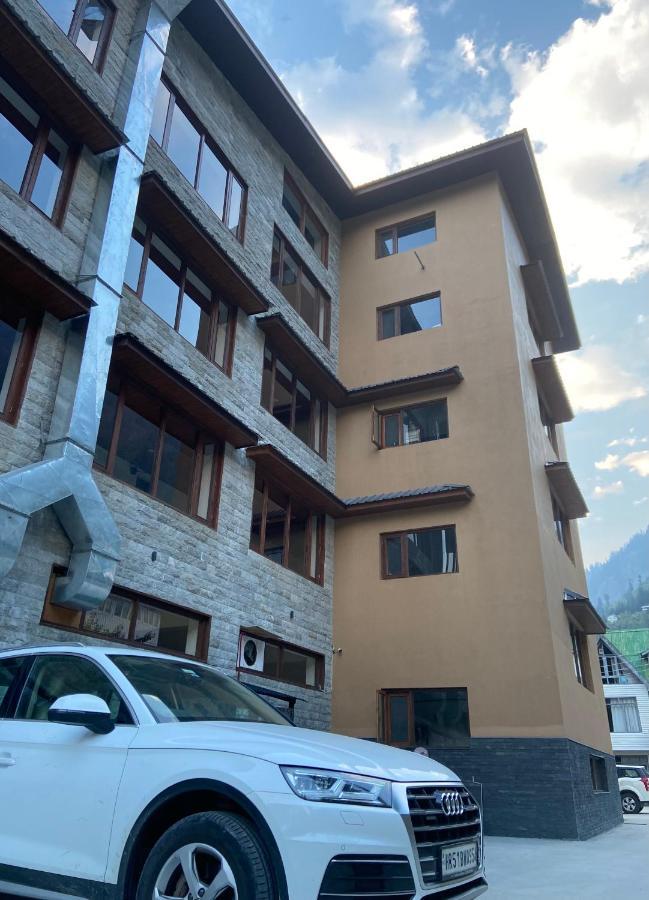 Aloka Resort Manāli Exteriér fotografie